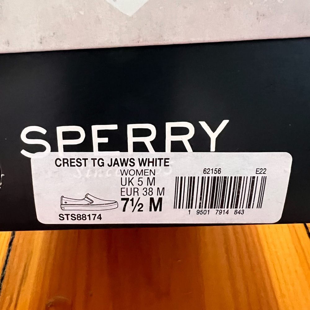 Sperry Jaws Shark Slip-On Boat Shoes Limited Edition Never Worn Super Cool - Picture 5 of 8